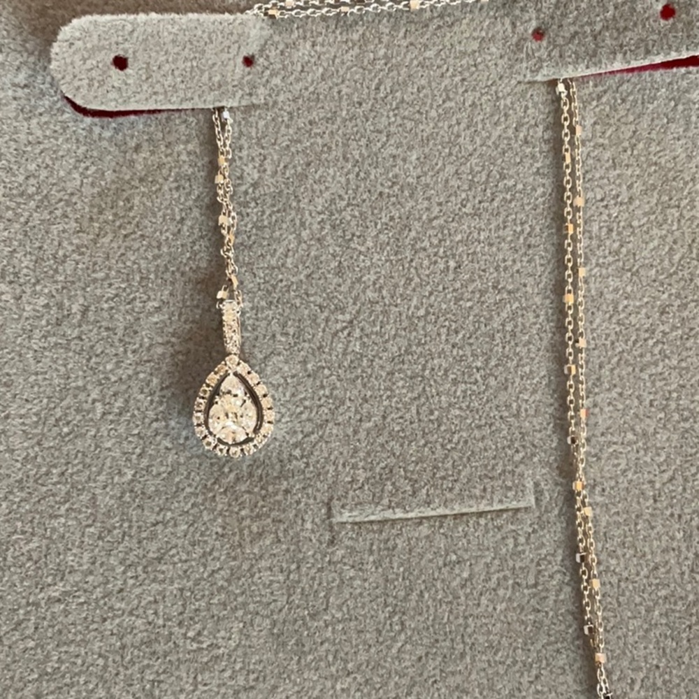 Diamond Teardrop Pendant with Chain, White Gold, .65 carats, stunning! - Picture 16 of 16